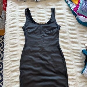 Elegant Black Sleeveless Dress